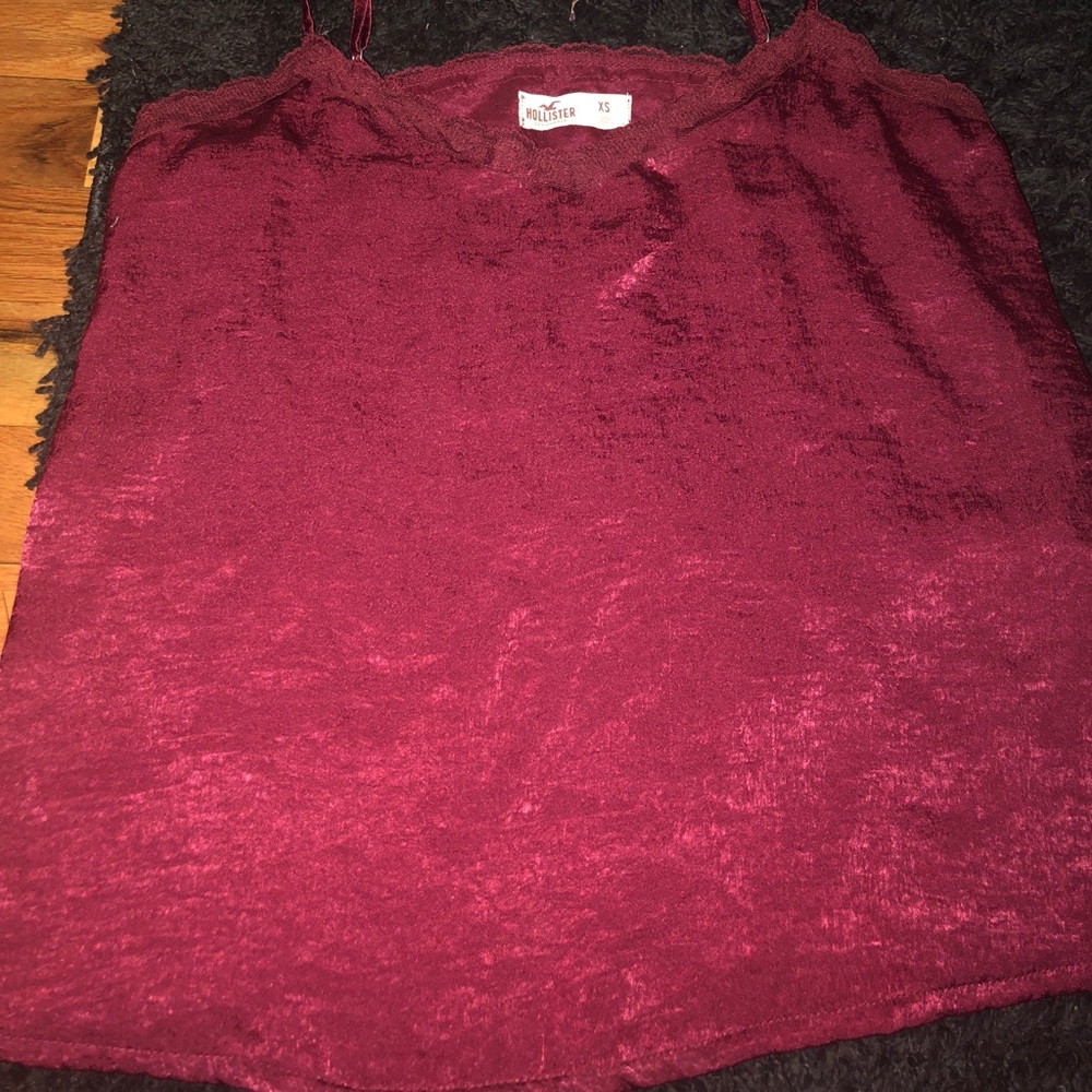 Red Hollister tank top